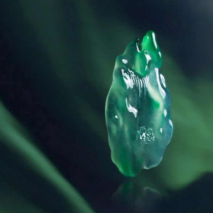 Jadeite nurtures women's beauty