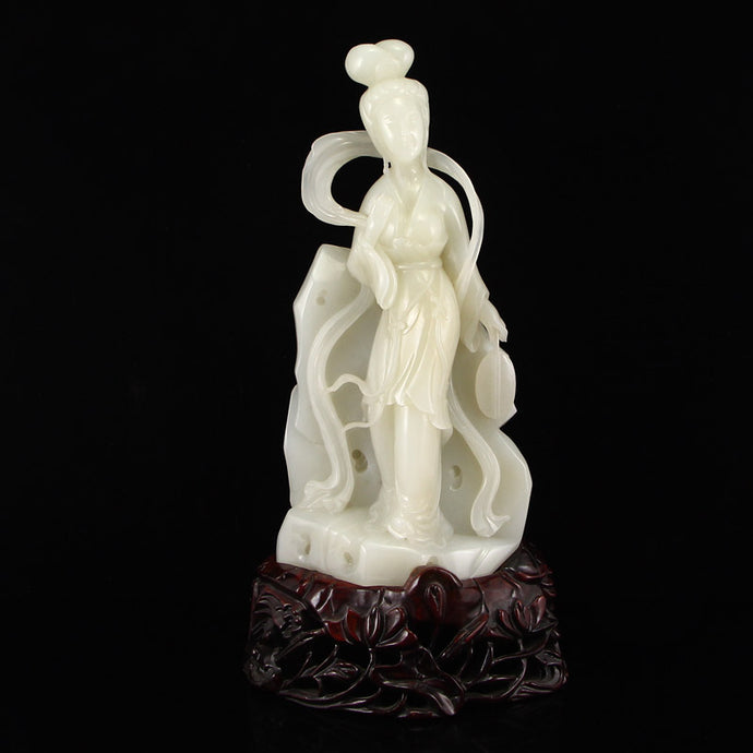 The cultural characteristics and status of Chinese jade