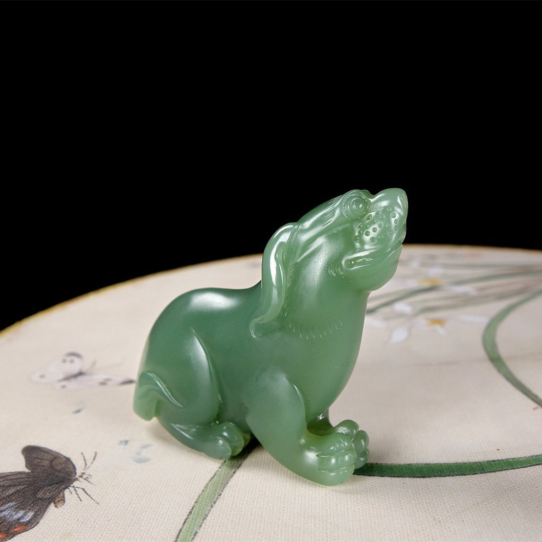 Natural jade carving Chinese Kunlun nephrite jade collectibles