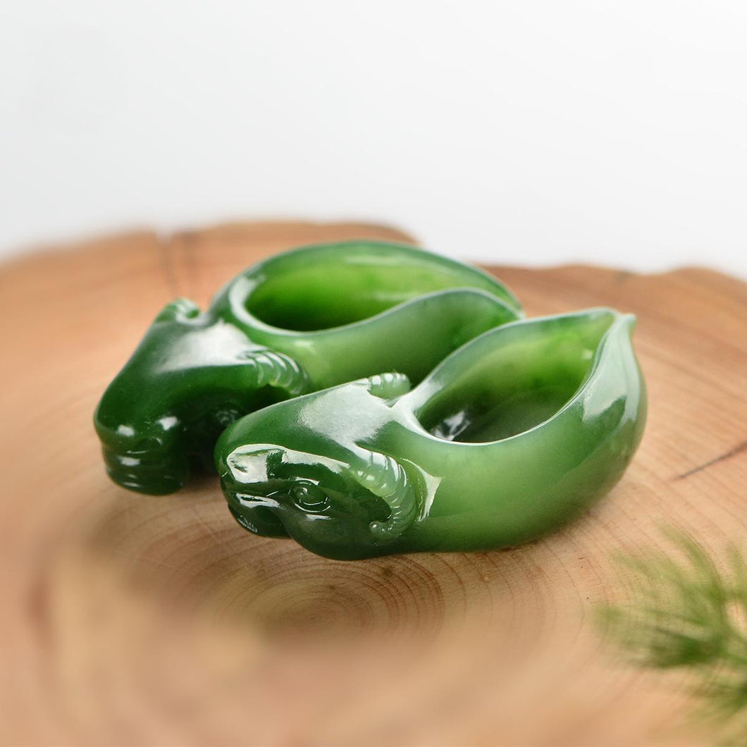 Natural jade carving nephrite collectibles Russia Siberian jade