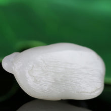 Natural jade carving nephrite collectibles Chinese Kunlun jade