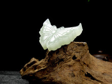 Natural jade carving Chinese Kunlun nephrite jade collectibles