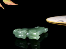 Natural jade carving Chinese Kunlun nephrite jade collectibles
