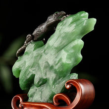 Natural jade carving Siberian nephrite jade collectibles