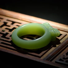 Natural jade carving nephrite collectibles Chinese Kunlun jade