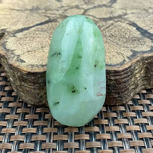 Natural Siberian Jade Rough Nephrite Raw