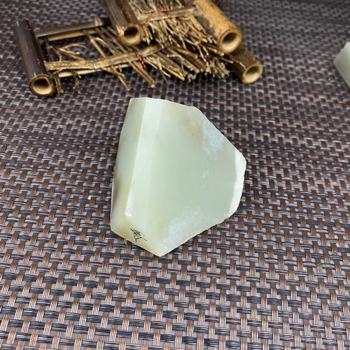 Natural Kunlun Jade Rough Nephrite Raw