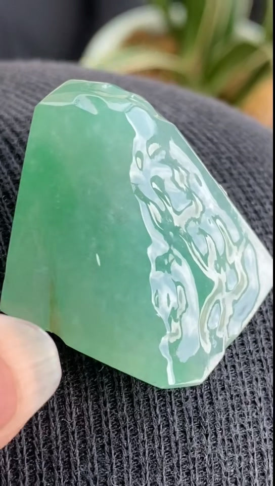 ice plant jade stone worth Natural Jade Rough Jadeite Raw (18g,32X29X13mm)-A5676