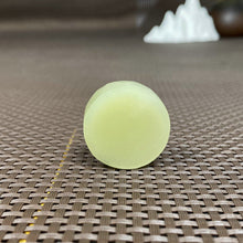 Natural Hetian Jade Rough Nephrite Raw (18.6g,3.0X0.9cm)