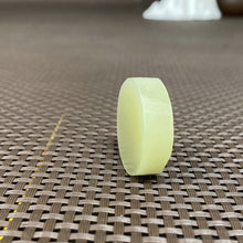 Natural Hetian Jade Rough Nephrite Raw (18.6g,3.0X0.9cm)