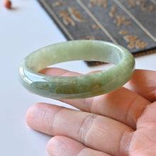 Natural Jade Bangle Oval Jadeite Bangle