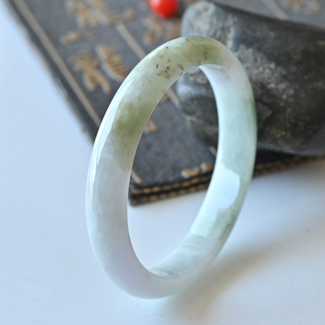 Natural Jade Bangle Oval Jadeite Bangle