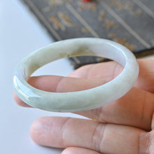 Natural Jade Bangle Oval Jadeite Bangle