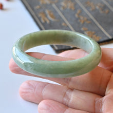 Natural Jade Bangle Oval Jadeite Bangle