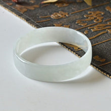 Natural Jade Bangle Round Jadeite Bangle