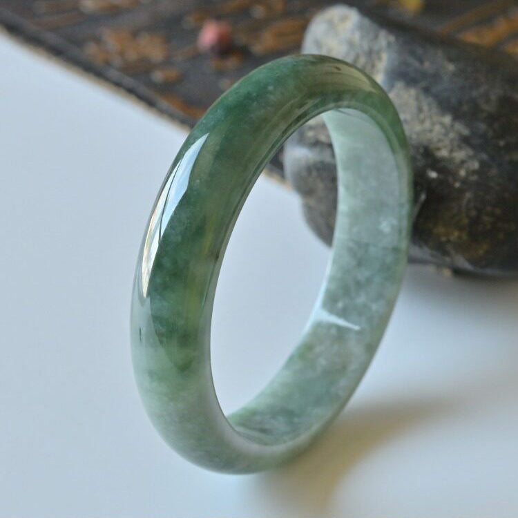 Natural Jade Bangle Round Jadeite Bangle