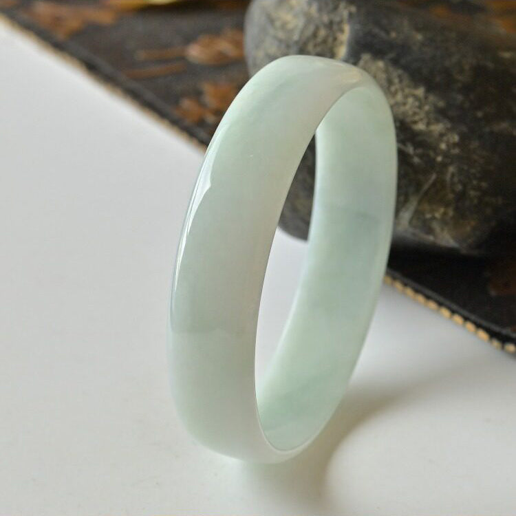 Natural Jade Bangle Round Jadeite Bangle