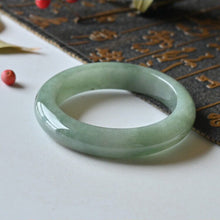 Natural Jade Bangle Round Jadeite Bangle