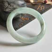 Natural Jade Bangle Round Jadeite Bangle