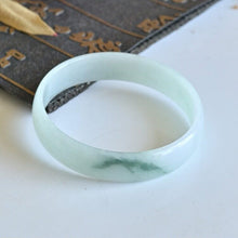 Natural Jade Bangle Round Jadeite Bangle