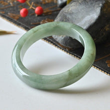 Natural Jade Bangle Round Jadeite Bangle
