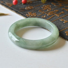 Natural Jade Bangle Round Jadeite Bangle