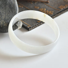 Natural Jade Bangle Round Jadeite Bangle