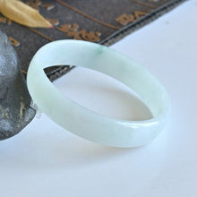 Natural Jade Bangle Round Jadeite Bangle