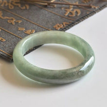 Natural Jade Bangle Round Jadeite Bangle