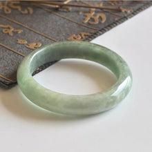 Natural Jade Bangle Round Jadeite Bangle