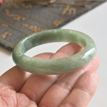 Natural Jade Bangle Round Jadeite Bangle