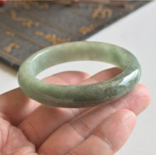 Natural Jade Bangle Round Jadeite Bangle