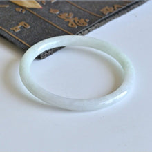 Natural Jade Bangle Round Jadeite Bangle