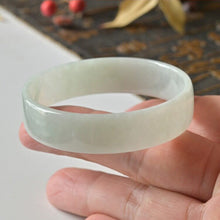 Natural Jade Bangle Round Jadeite Bangle