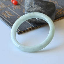Natural Jade Bangle Round Jadeite Bangle