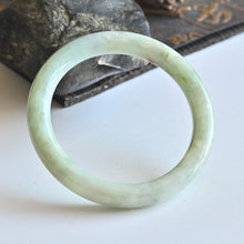 Natural Jade Bangle Round Jadeite Bangle