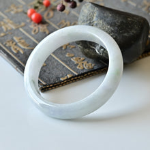 Natural Jade Bangle Round Jadeite Bangle