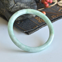 Natural Jade Bangle Round Jadeite Bangle