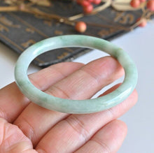 Natural Jade Bangle Round Jadeite Bangle