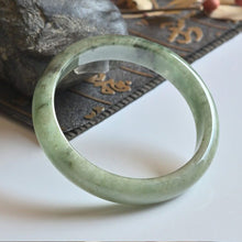 Natural Jade Bangle Round Jadeite Bangle