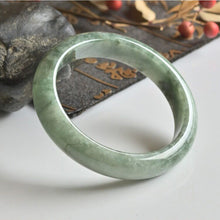 Natural Jade Bangle Round Jadeite Bangle