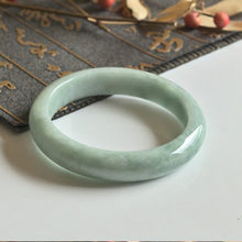 Natural Jade Bangle Round Jadeite Bangle