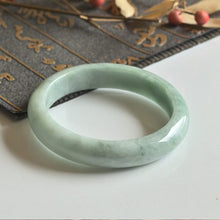 Natural Jade Bangle Round Jadeite Bangle