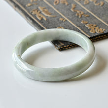 Natural Jade Bangle Round Jadeite Bangle