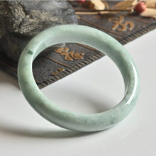 Natural Jade Bangle Round Jadeite Bangle