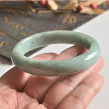 Natural Jade Bangle Round Jadeite Bangle