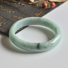 Natural Jade Bangle Round Jadeite Bangle