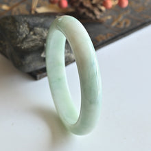 Natural Jade Bangle Round Jadeite Bangle