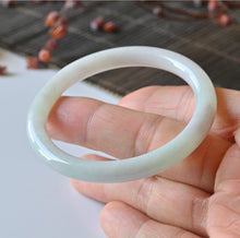 Natural Jade Bangle Round Jadeite Bangle