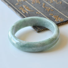 Natural Jade Bangle Round Jadeite Bangle